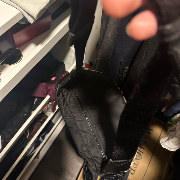 Burberry Black and Tan Satchel - Picture 2 of 4